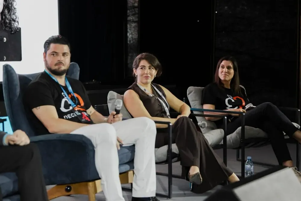 INTAKTIS team presenting on a panel at Global Tech Weekend Tbilisi